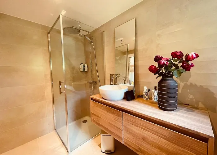 Les Bouvreuils, Vue Alpes & Leman, Jardin Prive * Saint-Cergue